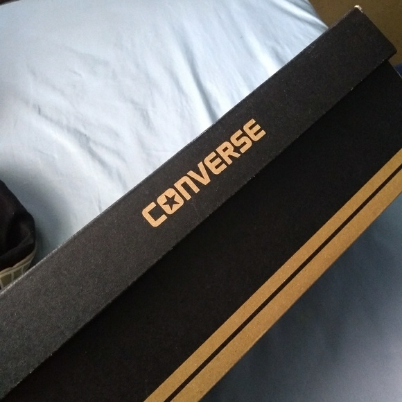 Converse - Picture 6 of 7